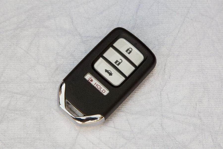  Honda Accord EX-L Sedan 2013 года  (фото 19 из 83)